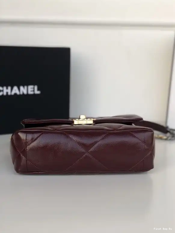 First Bag Ru FLAP 19 CHANEL BAG 0612